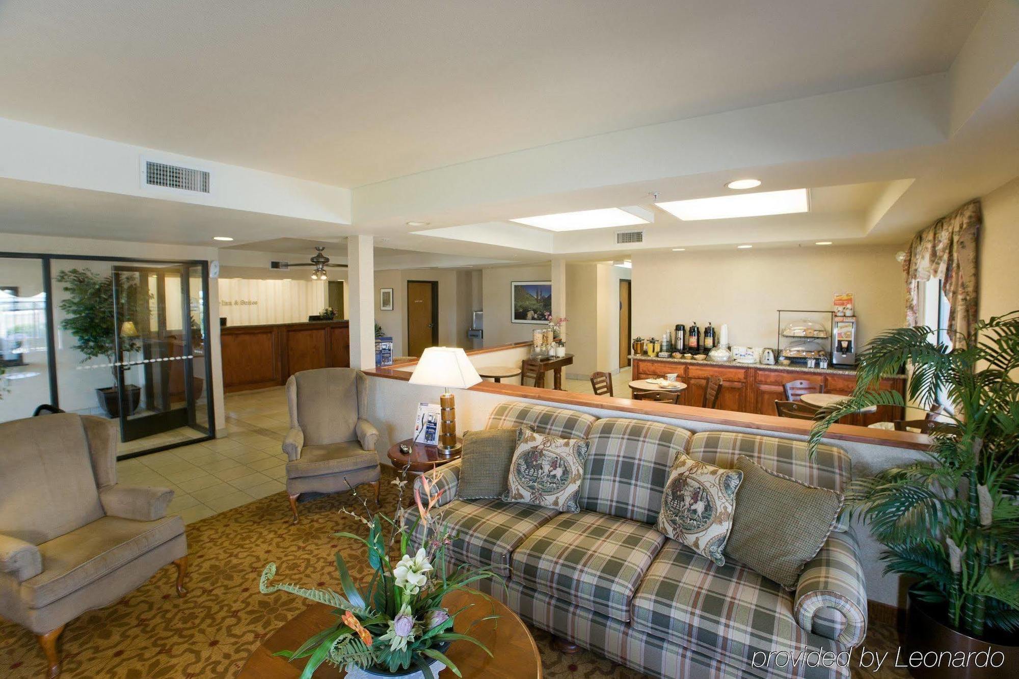 Western Inn&suites